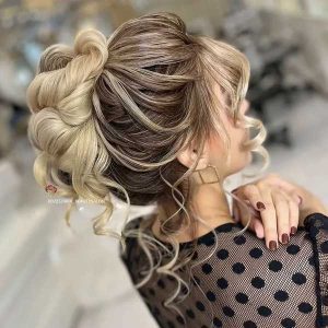 سالن زیبایی در پیروزی